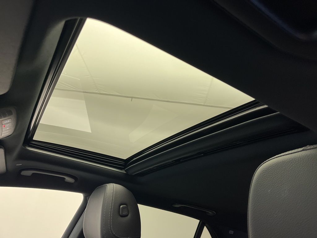 Thumbnail: 2025 Mercedes-Benz GLE - 23