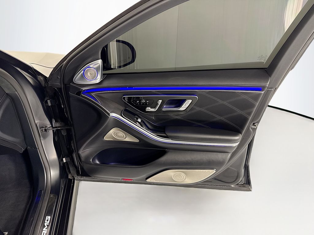 Thumbnail: 2024 Mercedes-Benz S-Class - 26