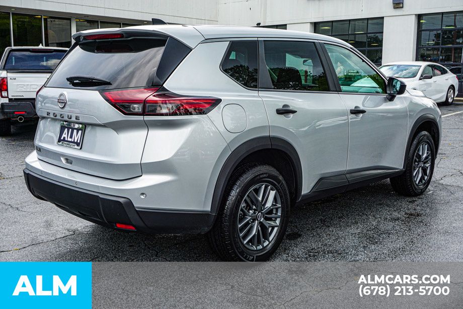 Used 2024 Silver Nissan S image 6