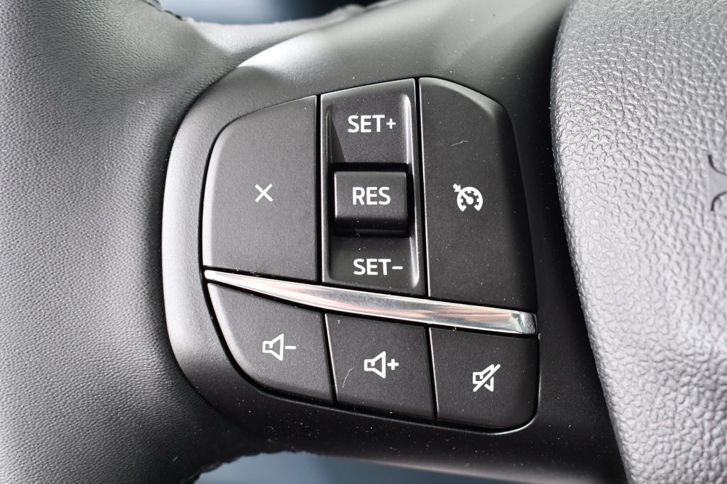 New 2026 Black Ford XLT Hybrid image 30