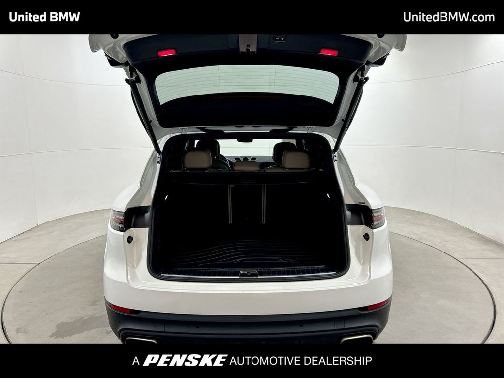 Thumbnail: 2023 Porsche Cayenne - 22