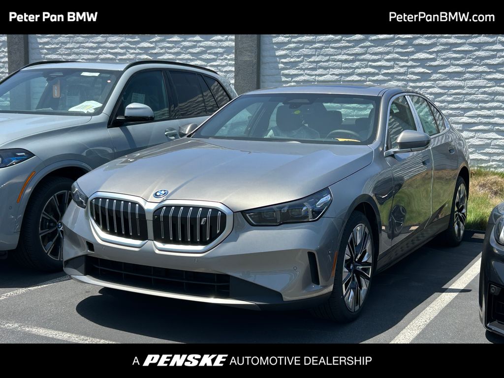2026 BMW i5 eDrive40 Hero Image