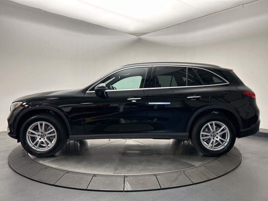 Thumbnail: 2025 Mercedes-Benz GLC - 4