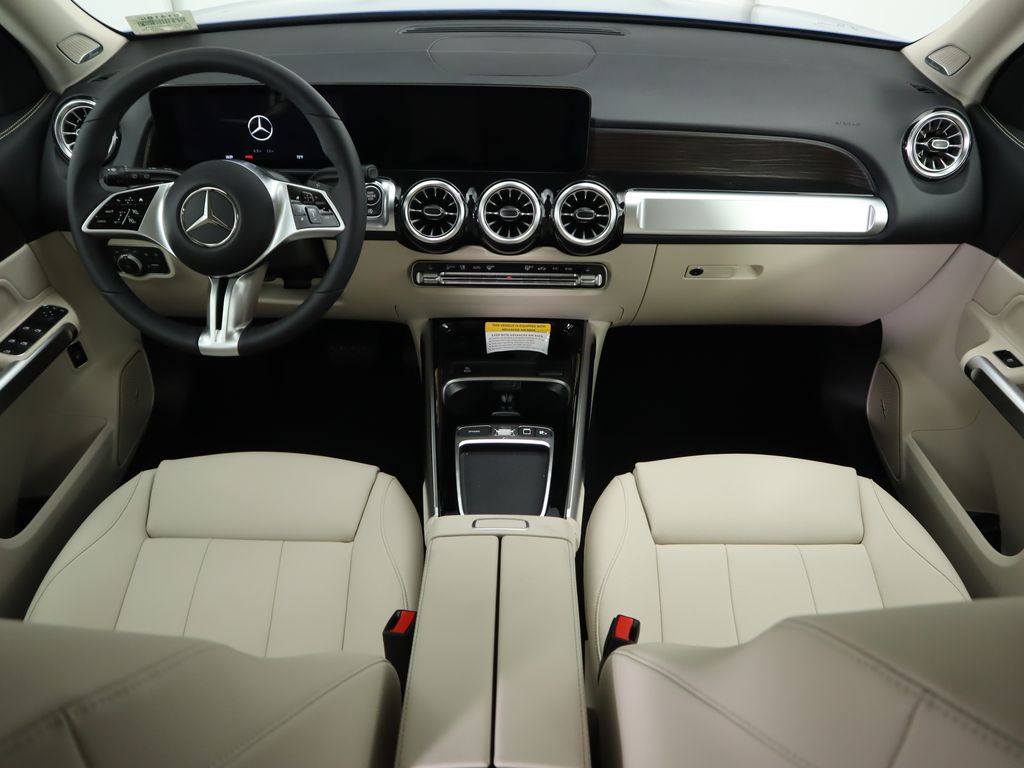 2025 Mercedes-Benz GLB 250 14
