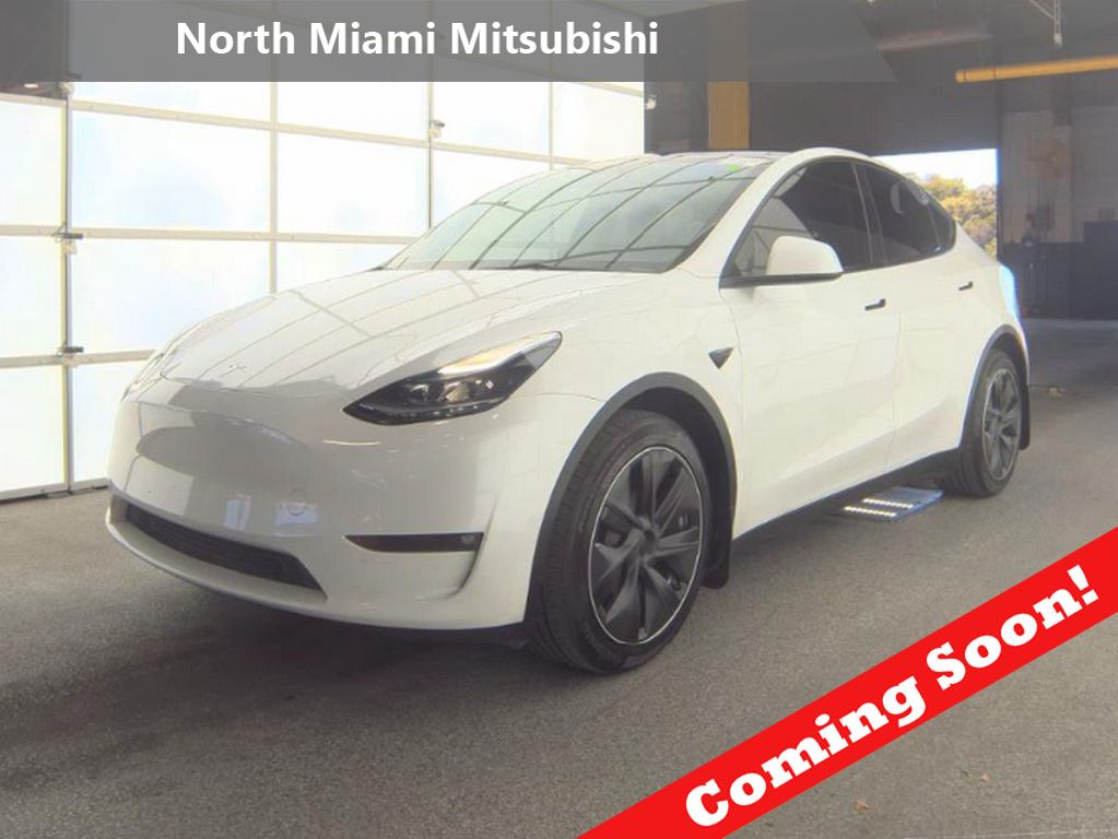 2023 Tesla Model Y's photo