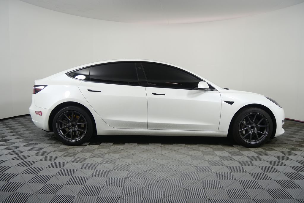 Thumbnail: 2023 Tesla Model 3 - 2