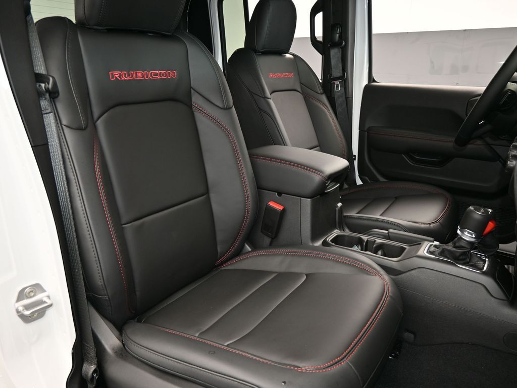 New 2026 Bright White Clearcoat Jeep Rubicon image 36