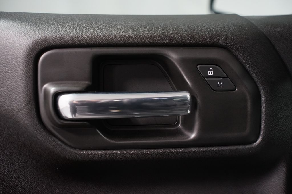 Thumbnail: 2024 Chevrolet Silverado 1500 - 28