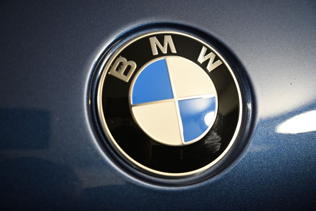 Thumbnail: 2023 BMW X5 - 13