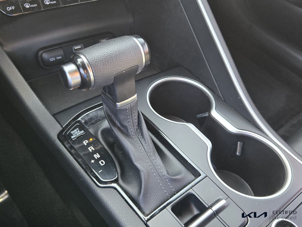 2022 Kia K5 - $17,990