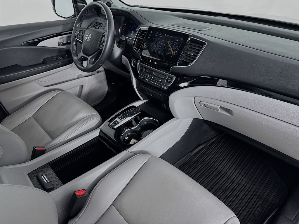 Used Car 2019 Honda Pilot  Touring For Sale Under $25,000 In Austin, Texas
