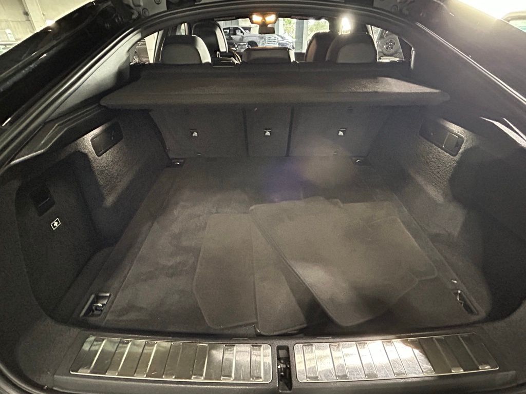 Used 2024 Black Sapphire Metallic BMW xDrive40i image 46