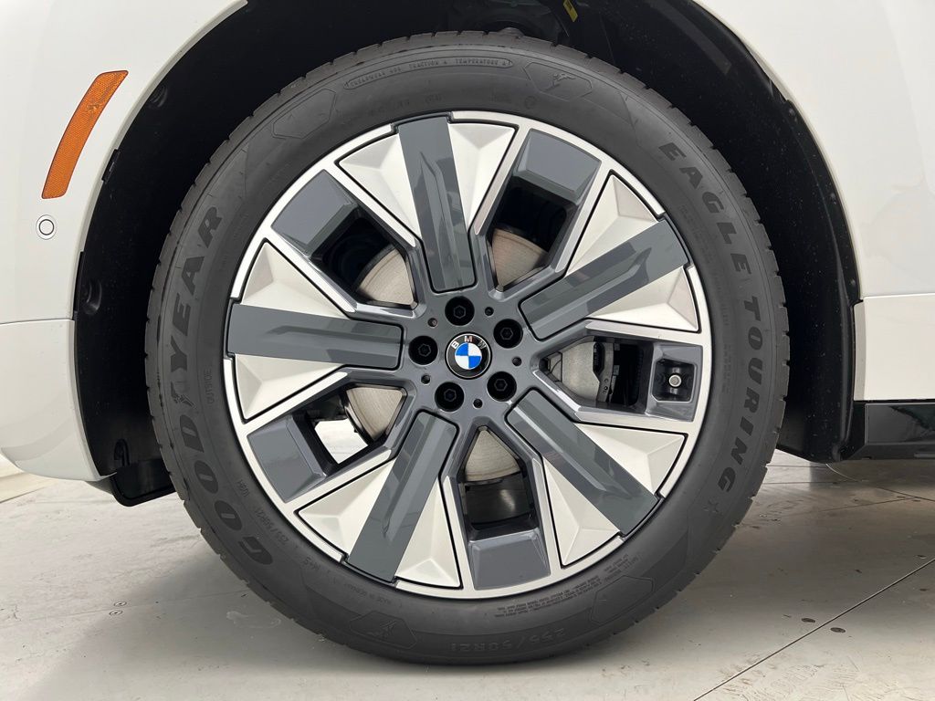 Thumbnail: 2026 BMW iX - 22