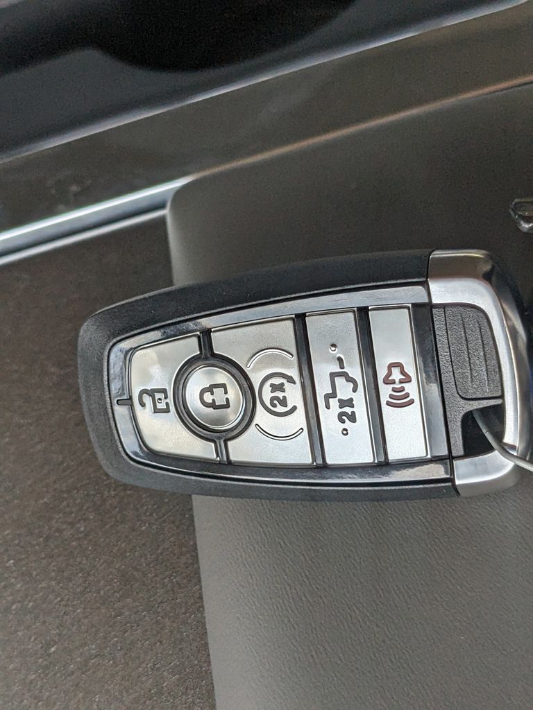 2025 Ford F-250 Super Duty Platinum