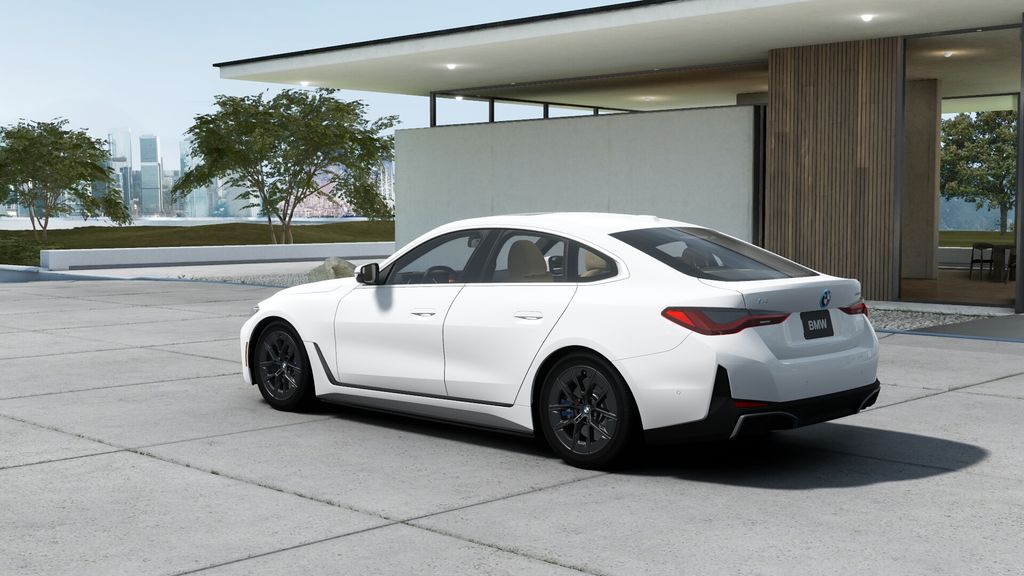 2025 BMW i4 eDrive40 26