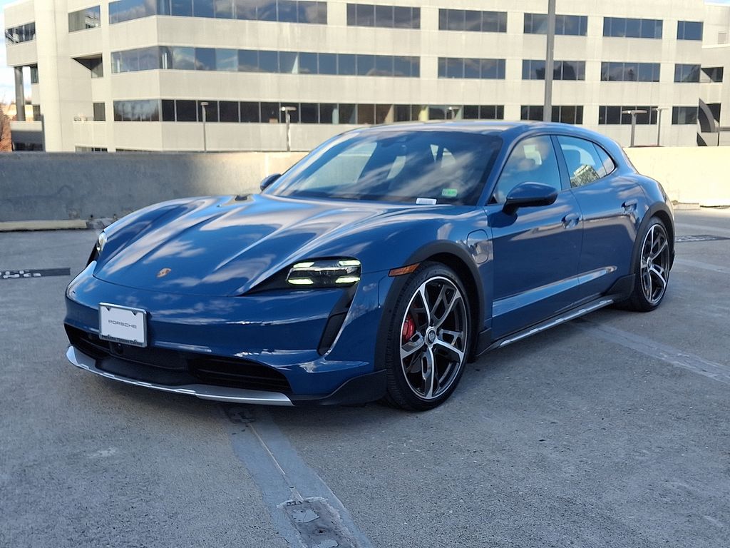 Thumbnail: 2021 Porsche Taycan - 1