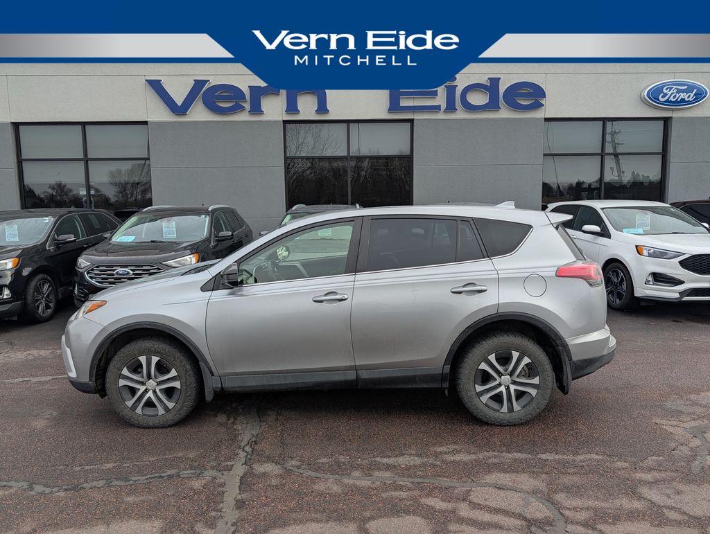 2018 Toyota RAV4 LE AWD