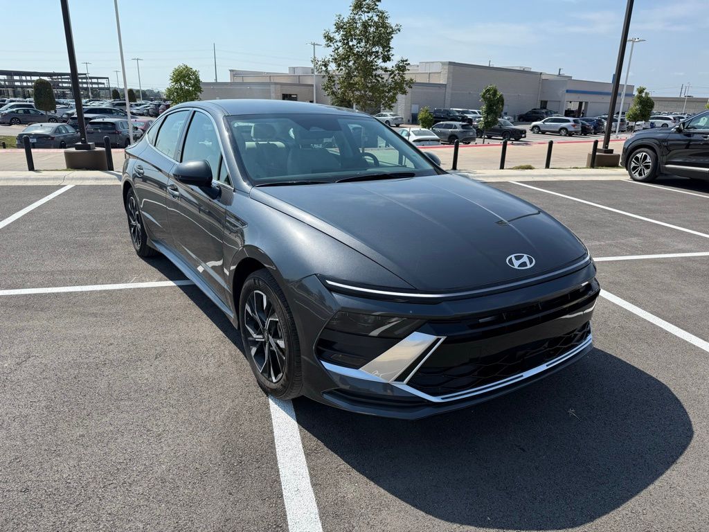 Thumbnail: 2025 Hyundai Sonata - 3