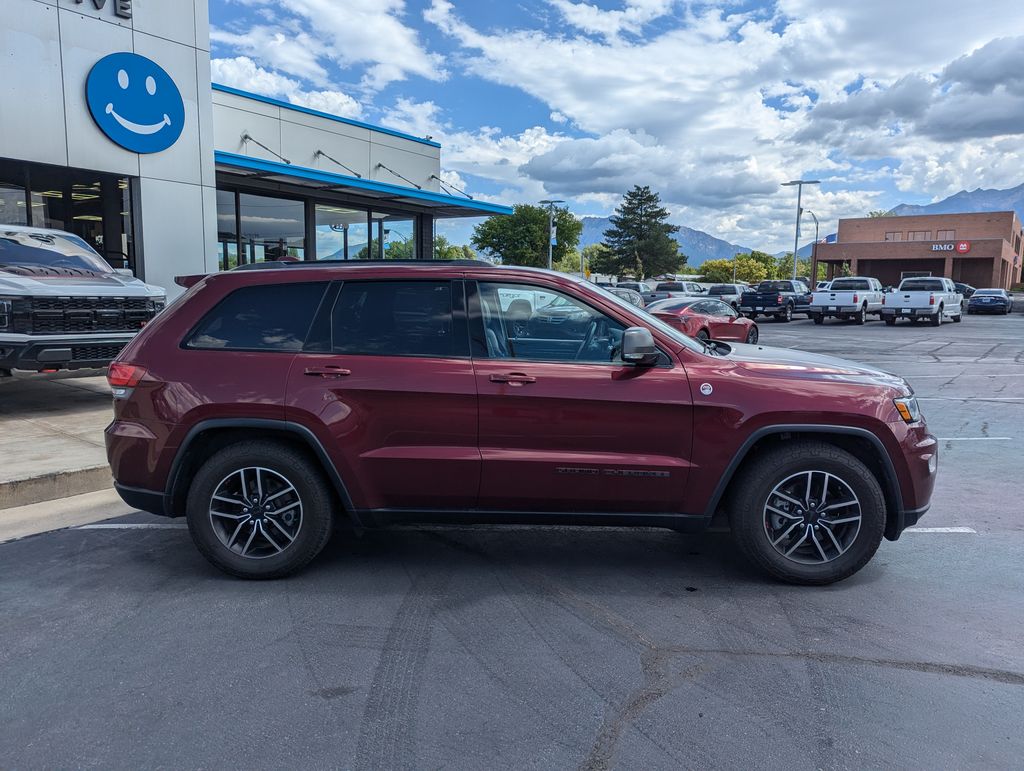 2019 Jeep Grand Cherokee Trailhawk 2