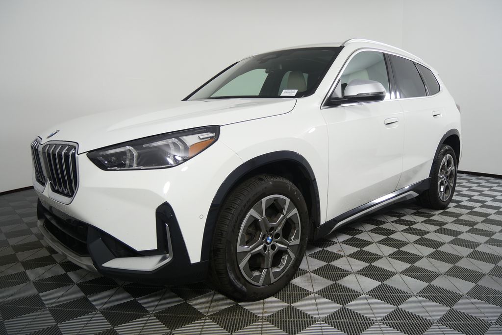 Thumbnail: 2023 BMW X1 - 7