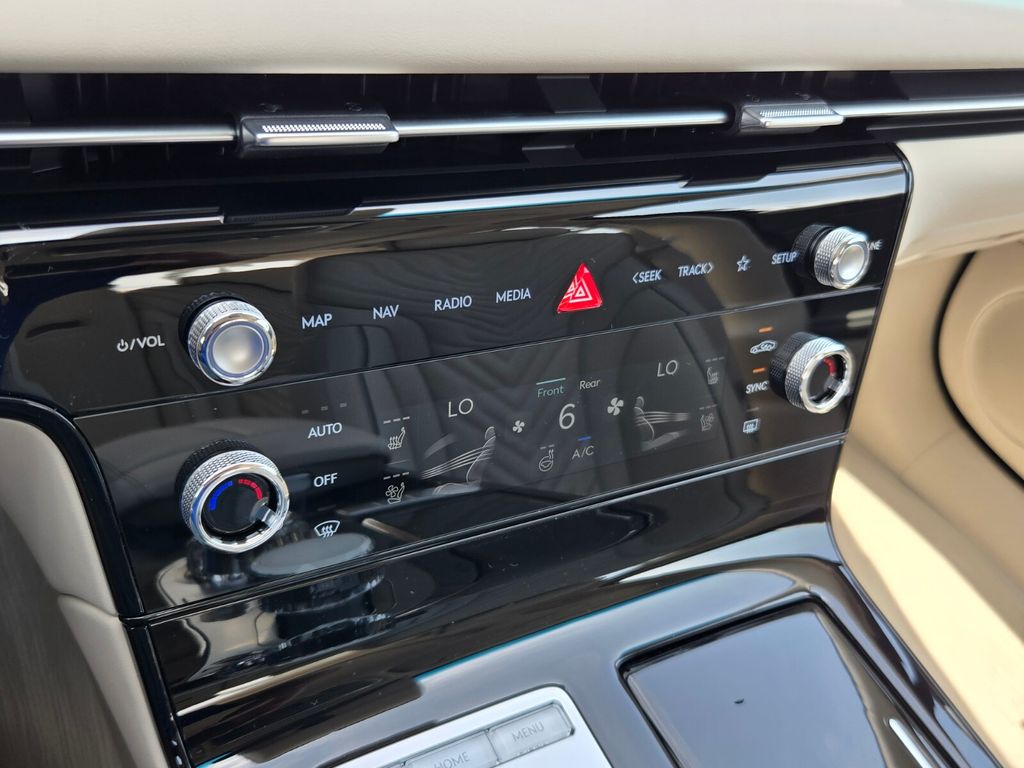 2027 Genesis G80