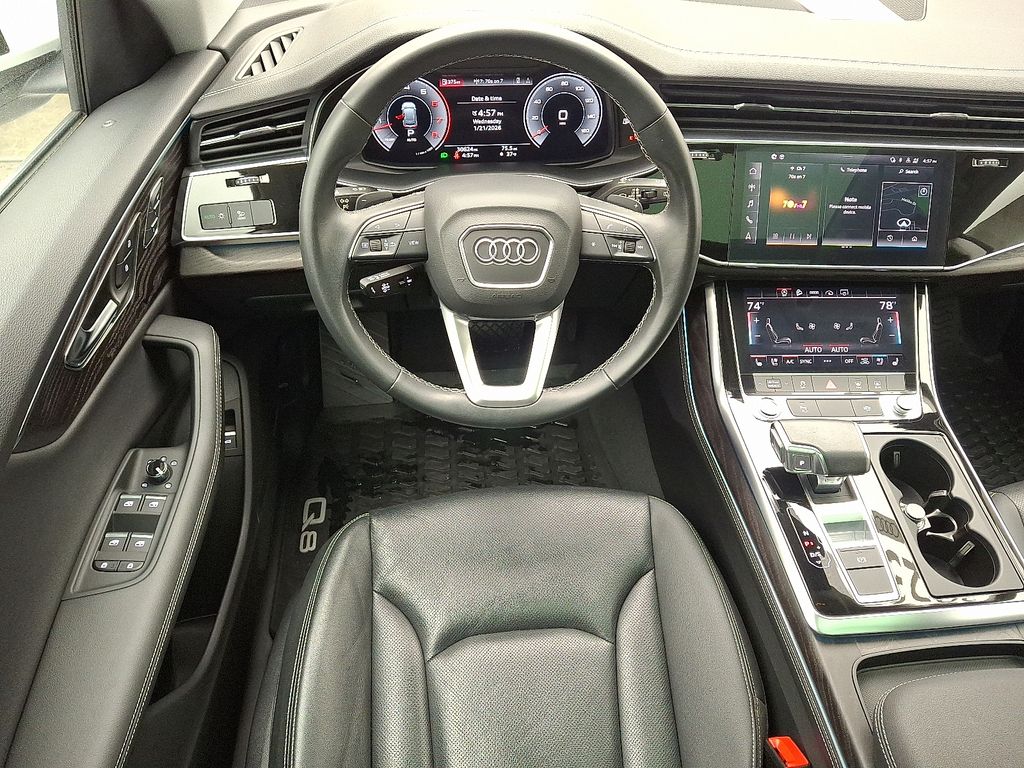 Thumbnail: 2023 Audi Q8 - 11