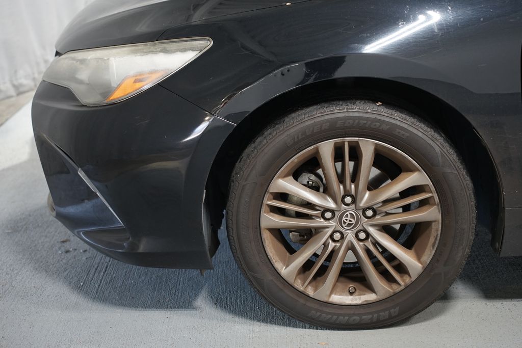 Thumbnail: 2015 Toyota Camry - 5