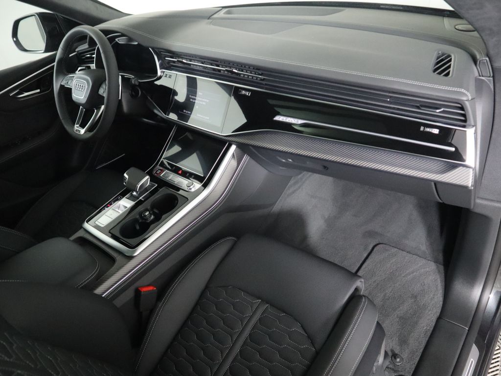 Thumbnail: 2026 Audi RS Q8 - 19