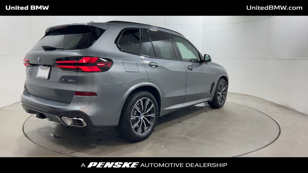 Thumbnail: 2025 BMW X5 - 8