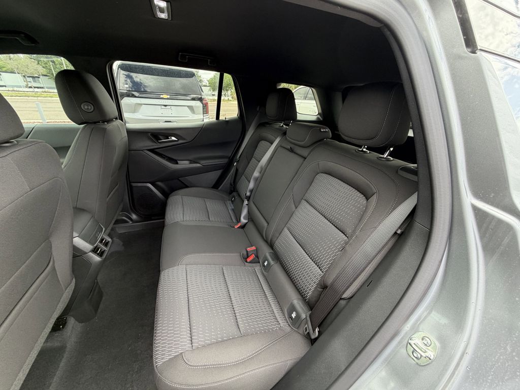 new 2026 Chevrolet Equinox car, priced at $25,295