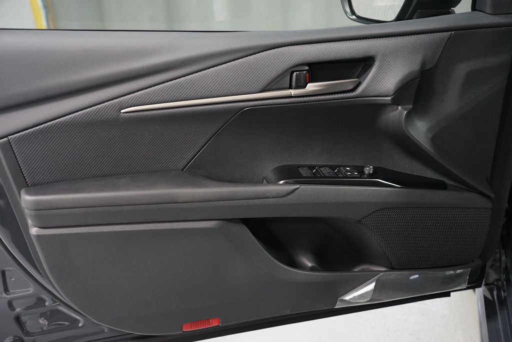 Thumbnail: 2026 Toyota Camry - 31