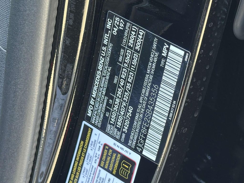 2025 Mercedes-Benz GLS 580 24