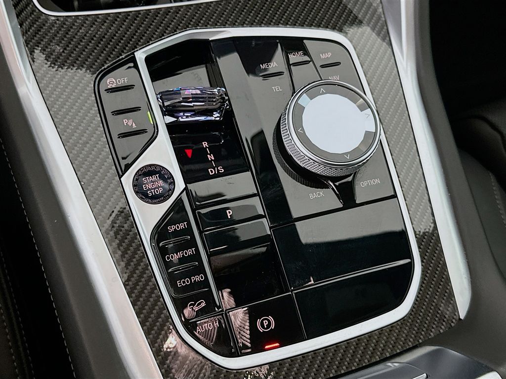 Thumbnail: 2025 BMW X6 - 17