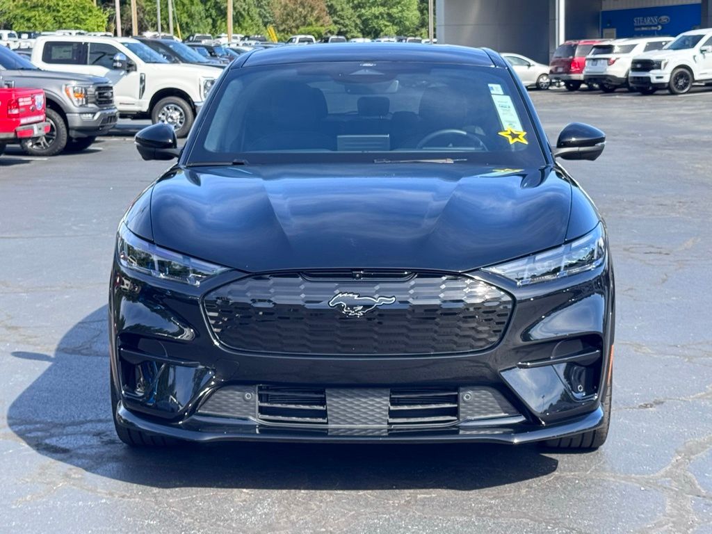 FordMustang Mach-E15
