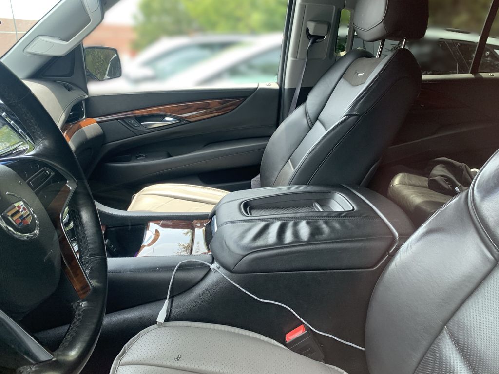 Thumbnail: 2015 Cadillac Escalade - 7