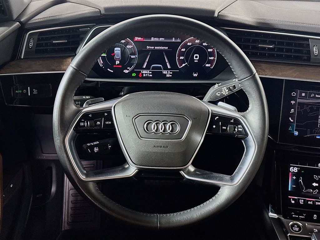 2021 Audi e-tron Premium Plus