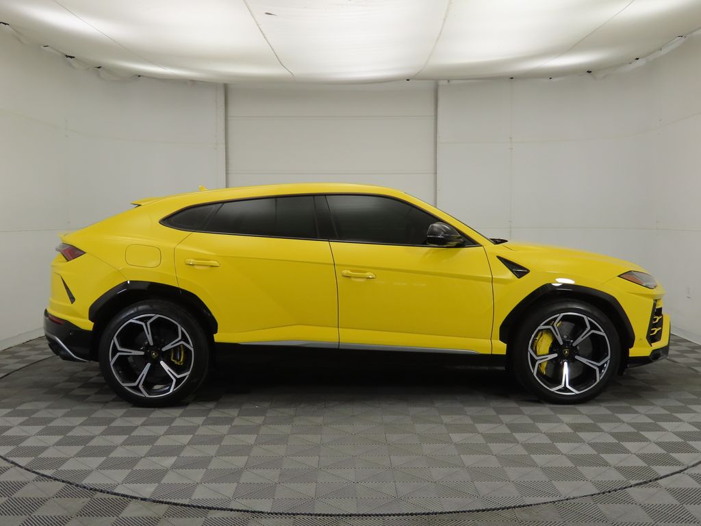 Thumbnail: 2019 Lamborghini Urus - 4