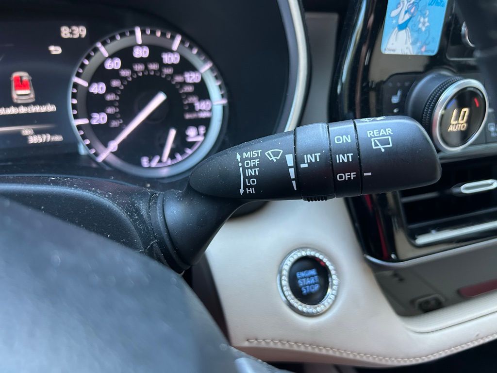 Thumbnail: 2022 Toyota Highlander - 21