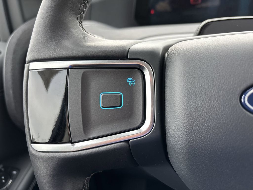 New 2026 Glacier Gray Metallic Tri-Coat Ford MAX Platinum® image 32