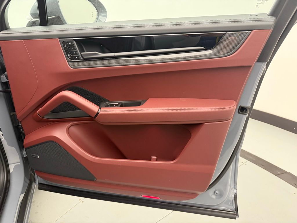 Thumbnail: 2026 Porsche  - 32