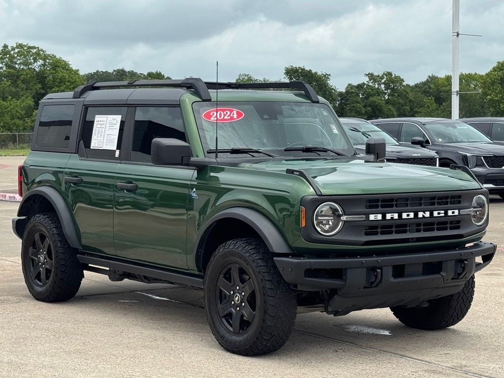 2024 Ford Bronco Black Diamond Green at Legacy Ford