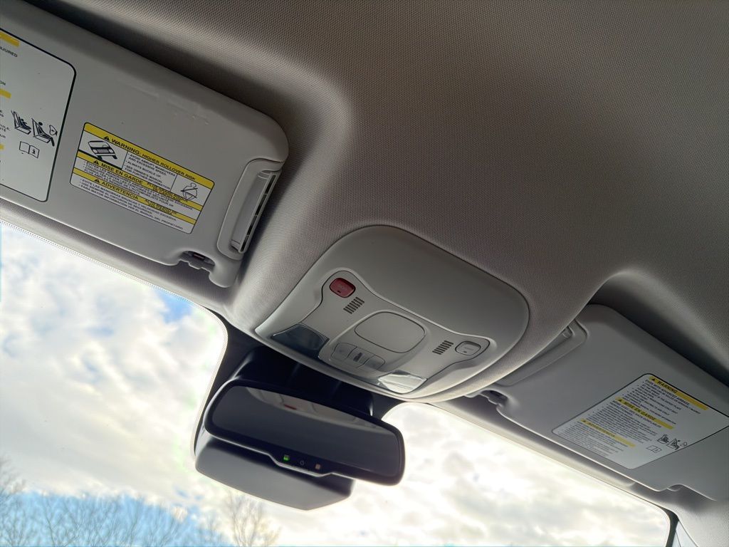 Thumbnail: 2018 Jeep Renegade - 13