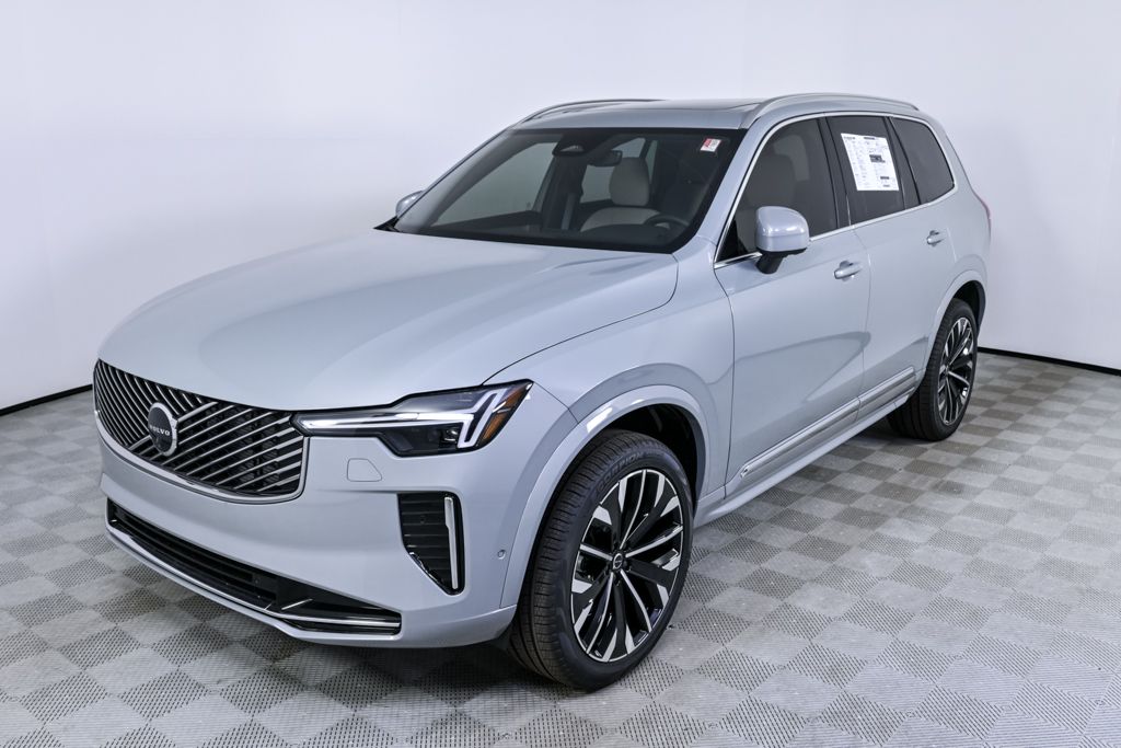 2026 Volvo XC90 B5 Plus 6-Passenger AWD