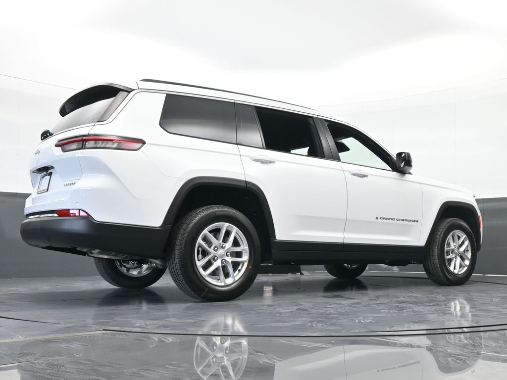 Used 2025 Bright White Clearcoat Jeep Laredo image 49