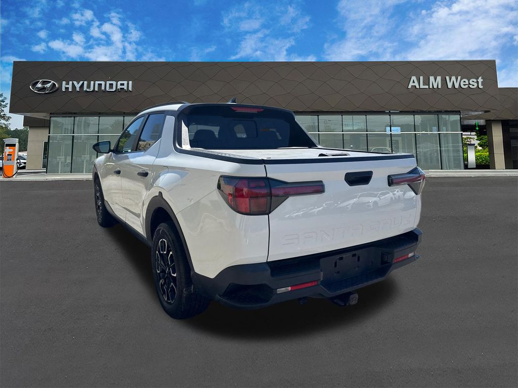 Used 2023 White Hyundai SEL image 7