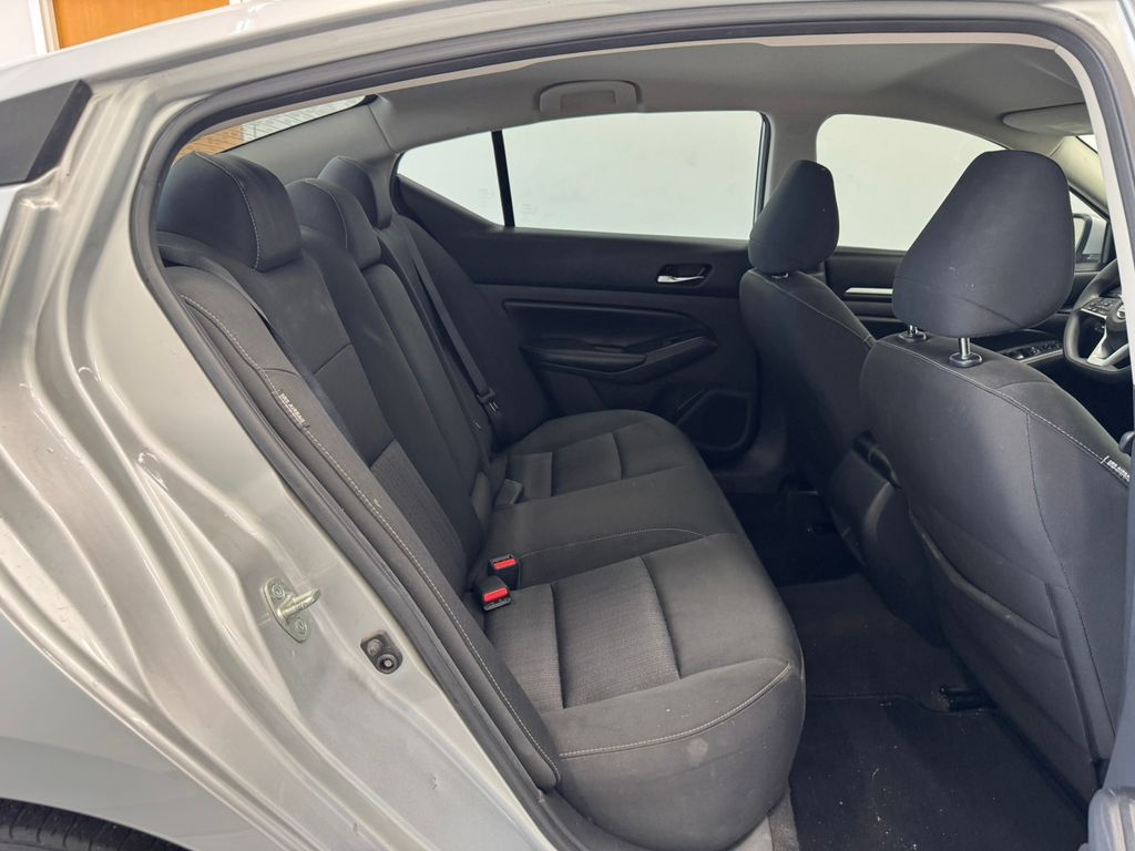 Used Car 2022 Nissan Altima  2.5 Sv For Sale Under $20,000 In Austin, Texas