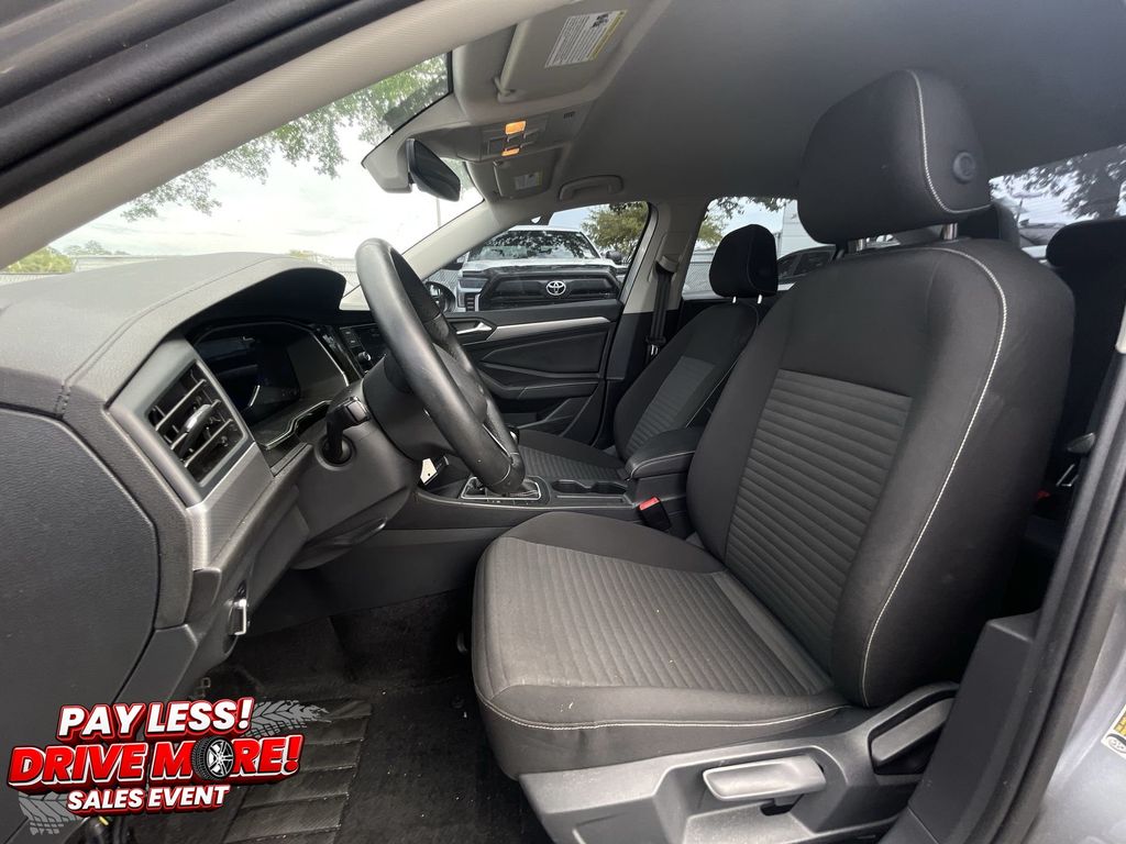 Used 2024 Volkswagen Jetta Sedan