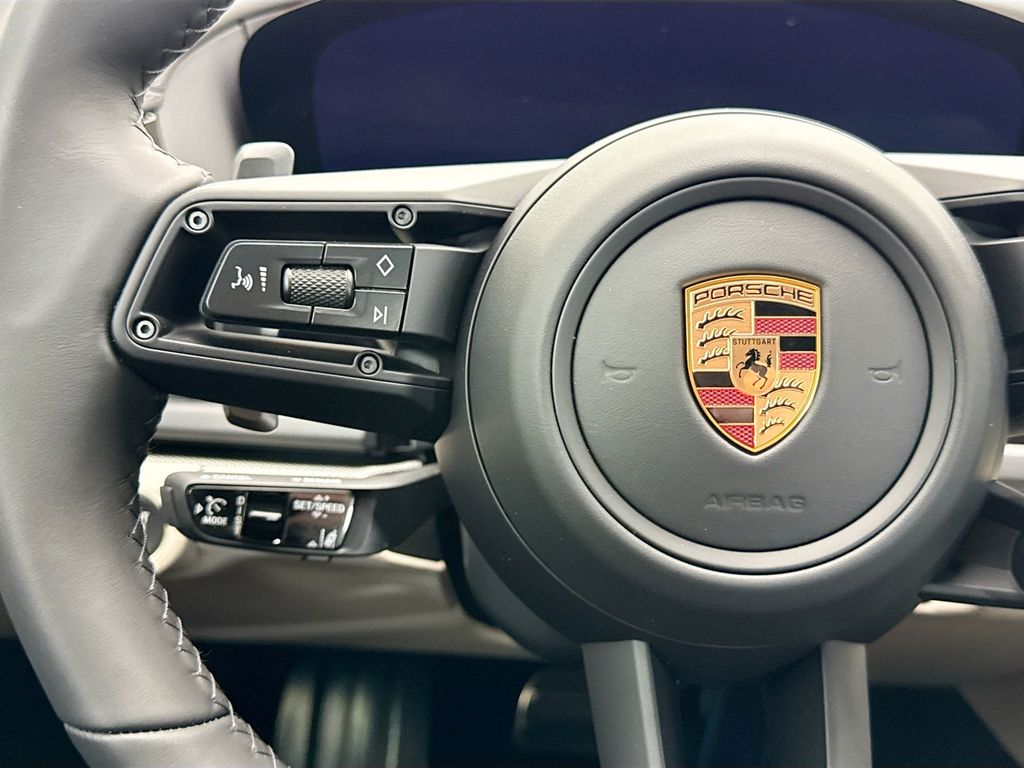 Thumbnail: 2026 Porsche Panamera - 14