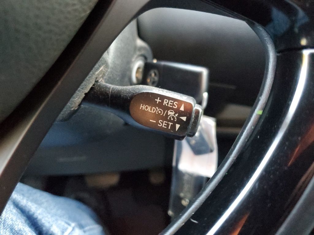 Used Car 2018 Toyota C-hr  Xle For Sale Under $20,000 In Austin, Texas