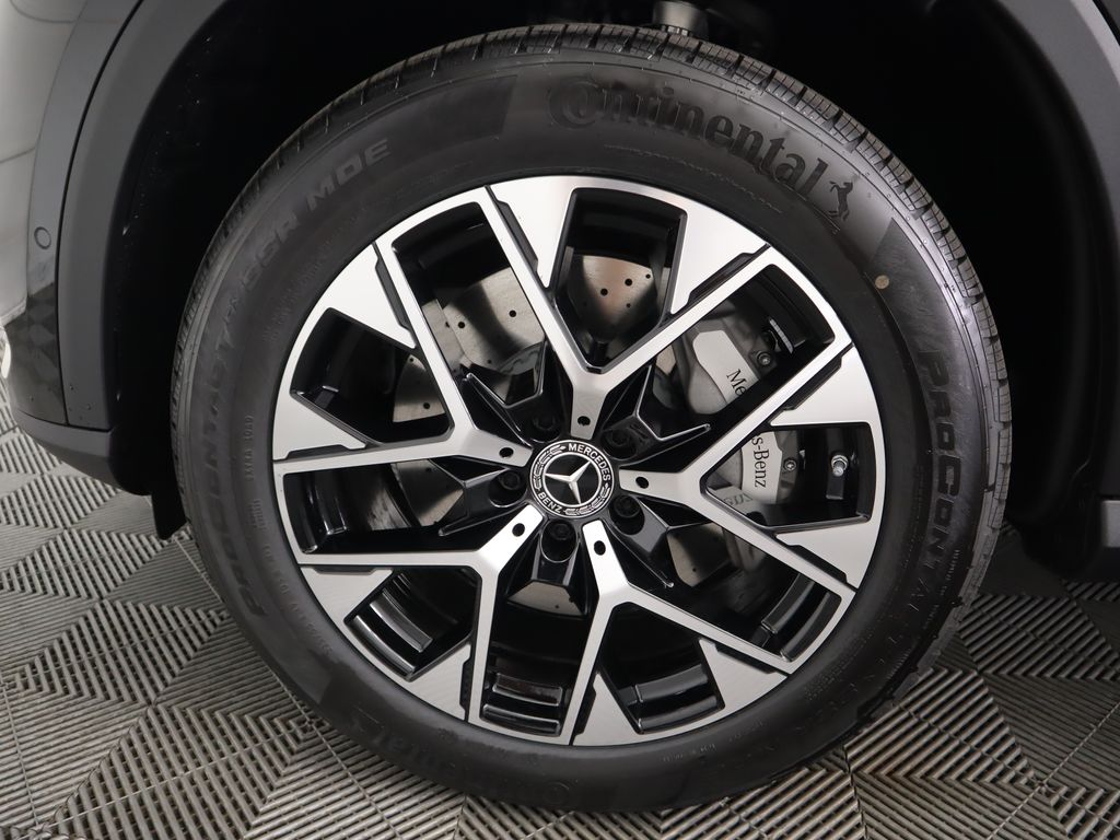 2025 Mercedes-Benz GLC 350 32